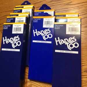 NIB HANES KNEEHIGHS-sandalfoot